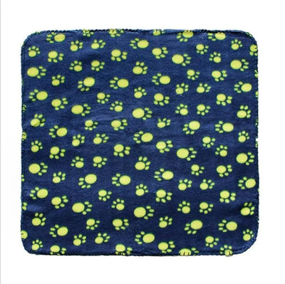 60*70cm New Styles Pet Dog Soft Blanket Autumn And Winter Cat Dog Blanket Puppy Fleece Warmer Towel Mat Pet Cushion Sleep pad Pet Supplies