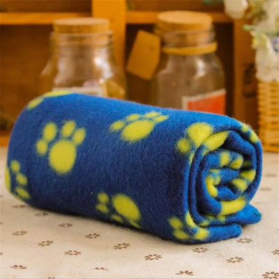 60*70cm New Styles Pet Dog Soft Blanket Autumn And Winter Cat Dog Blanket Puppy Fleece Warmer Towel Mat Pet Cushion Sleep pad Pet Supplies